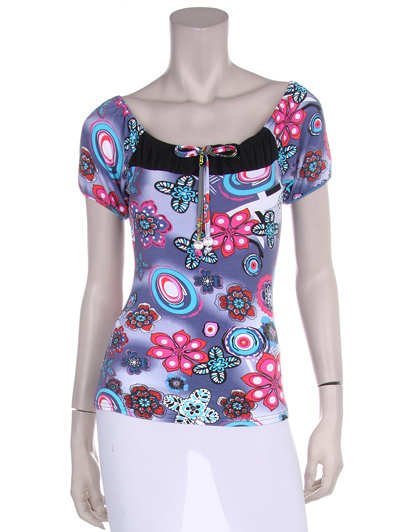 Club top with flowers and a splash of colors.